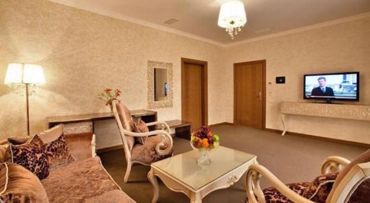 Paradise Hotel Baky Esterno foto